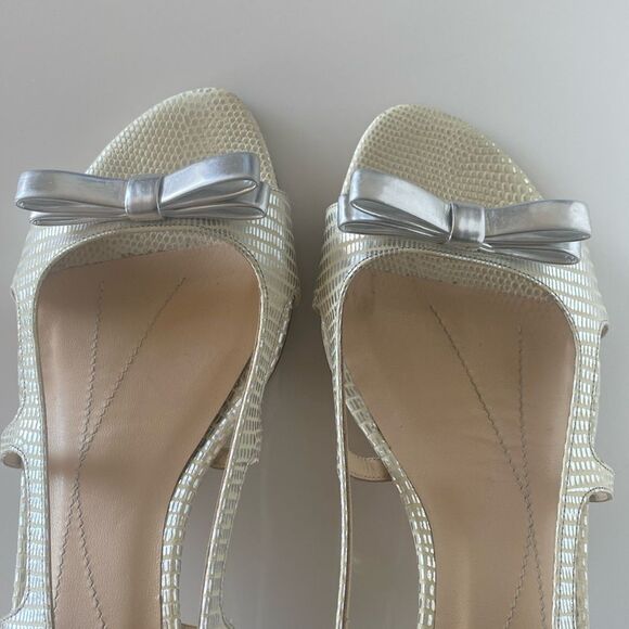 Kate Spade New York Leather Butter yellow Silver sandals bows mini heels Italy! - Picture 6 of 12